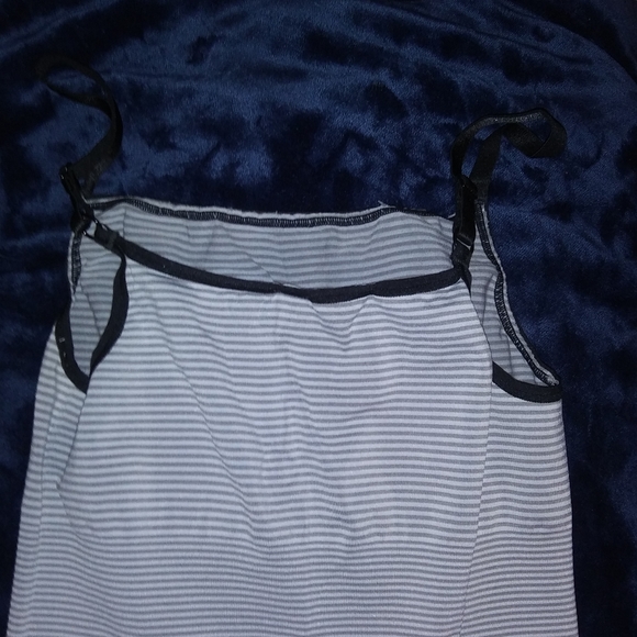 Assets compression tank-top Spanx, spaghetti-strap - Picture 5 of 7